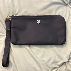 Lululemon Wristlet Pouch Double Zip Black / Travel Wallet